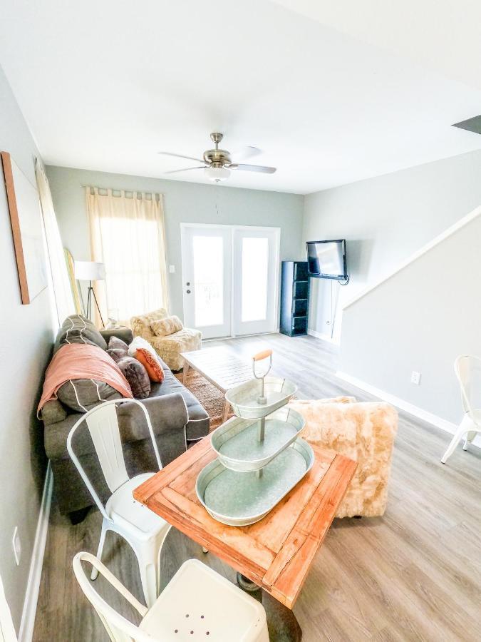 Duplex Allows For One Or Both Sides To Be Rented! Suitable For Small Or Large Families! 海湾海岸 外观 照片