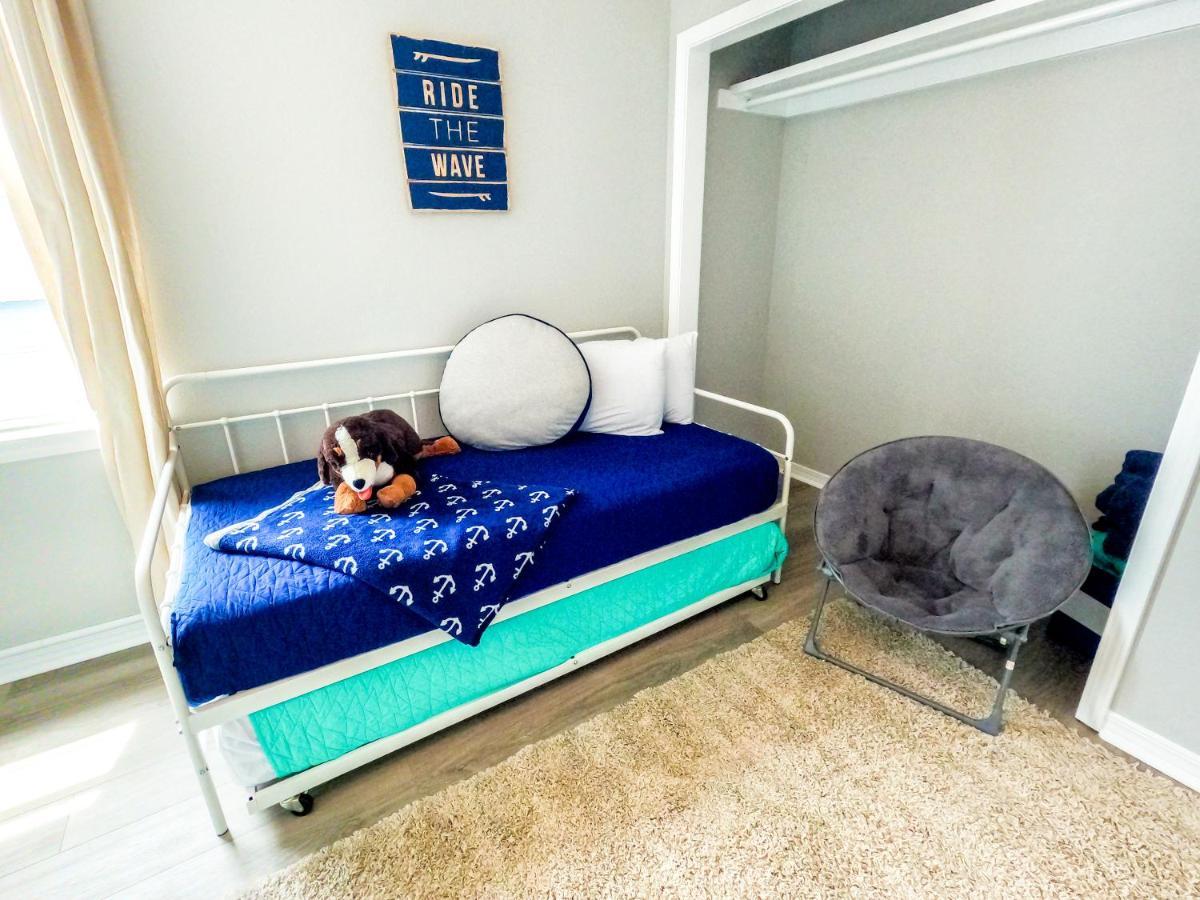 Duplex Allows For One Or Both Sides To Be Rented! Suitable For Small Or Large Families! 海湾海岸 外观 照片